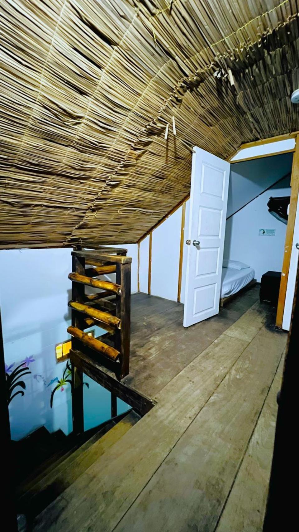 Hostal Kaia Санта-Марта Экстерьер фото