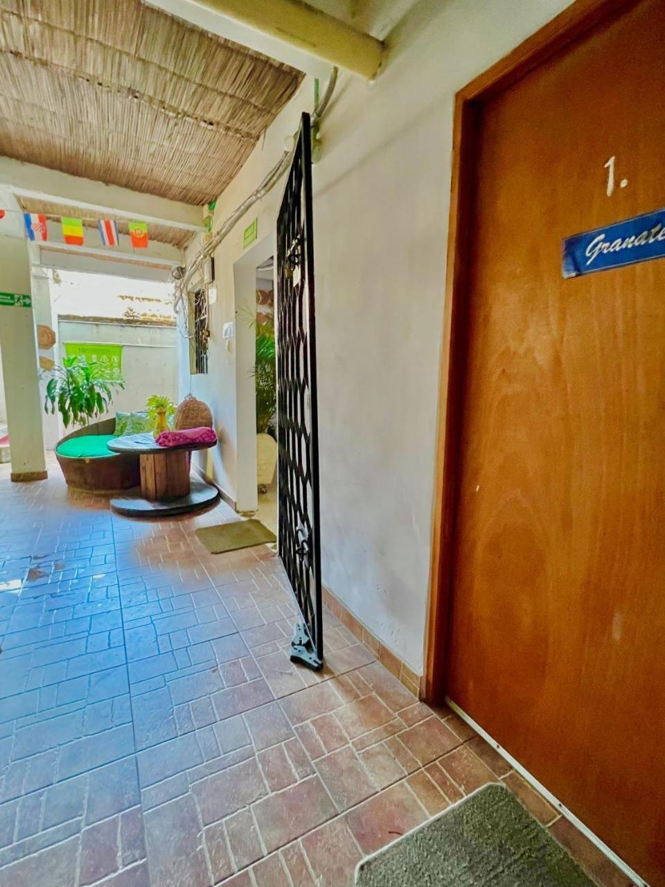 Hostal Kaia Санта-Марта Экстерьер фото